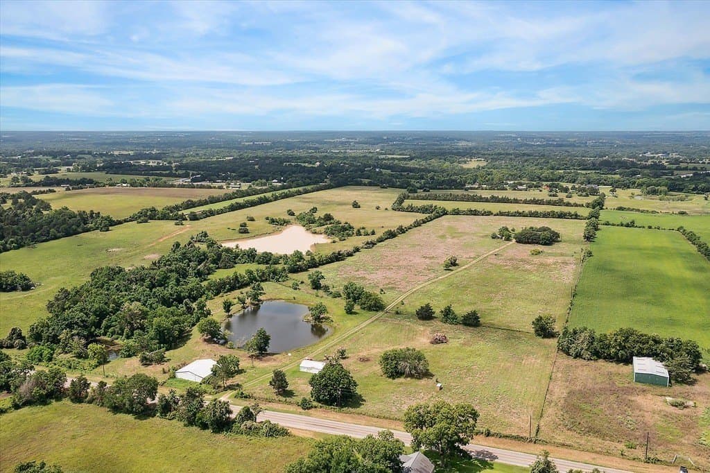 24.47 acres in Austin County