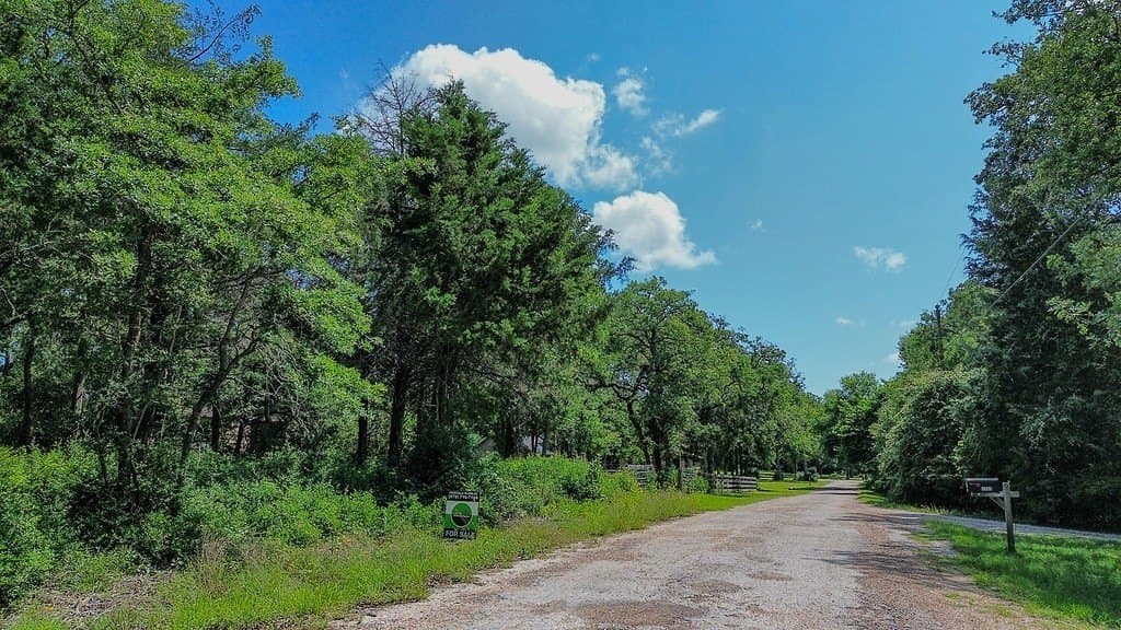 0.76 acres in Lee County