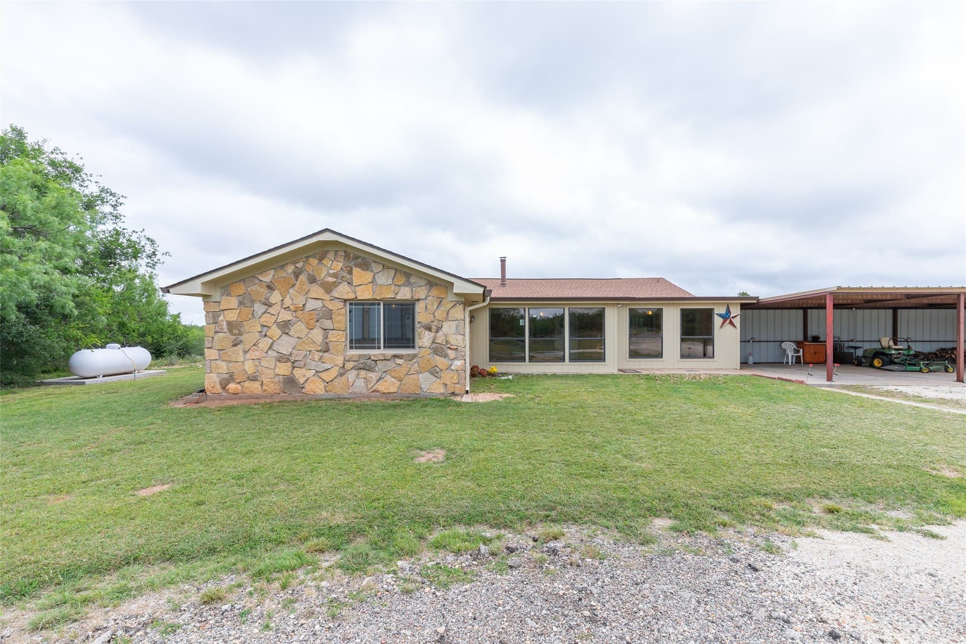 40 acres in Shackelford County
