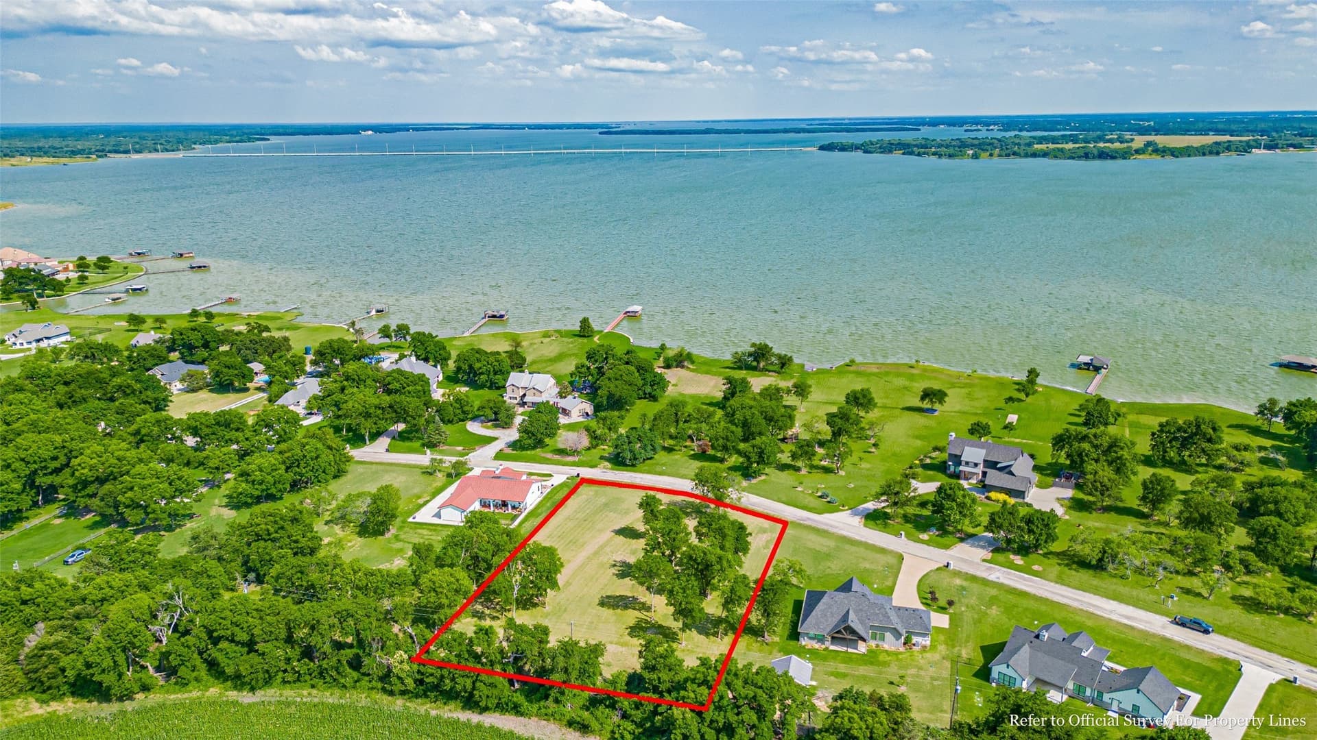 1.35 acres in Navarro County