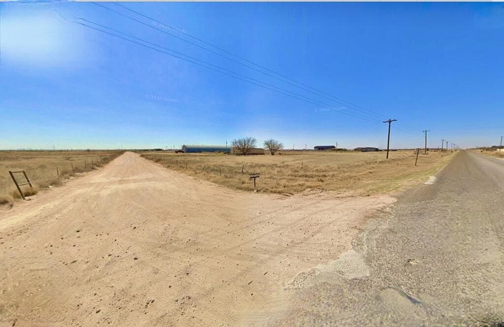 1 acres in Midland County