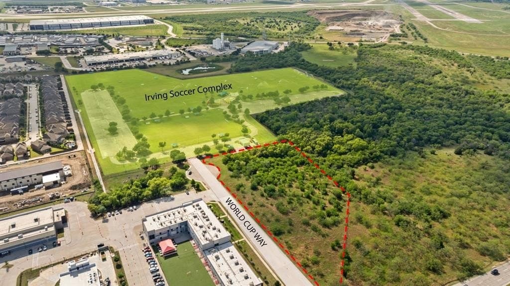 3.65 acres in Dallas County