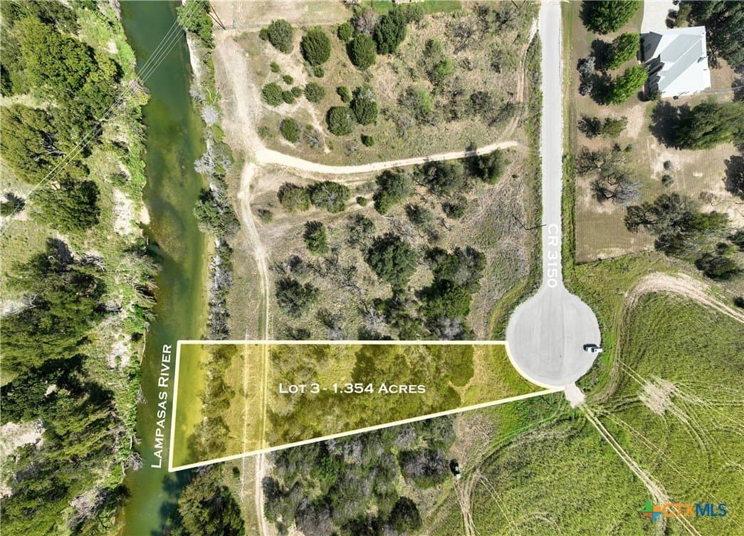 1.35 acres in Lampasas County