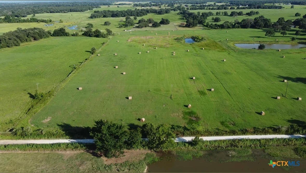 13 acres in Falls County