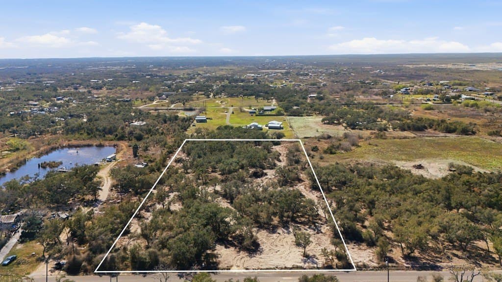 5 acres in Aransas County