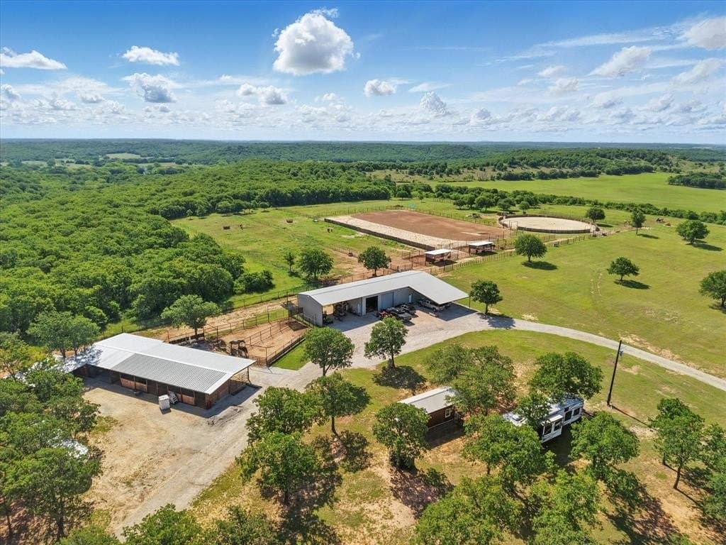 294.82 acres in Jack County