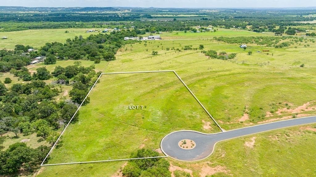 4.07 acres in Gillespie County