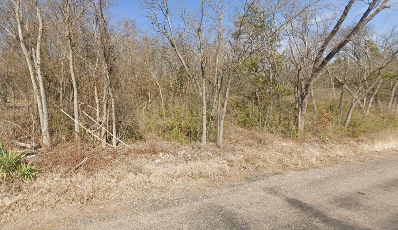 0.69 acres in Grayson County