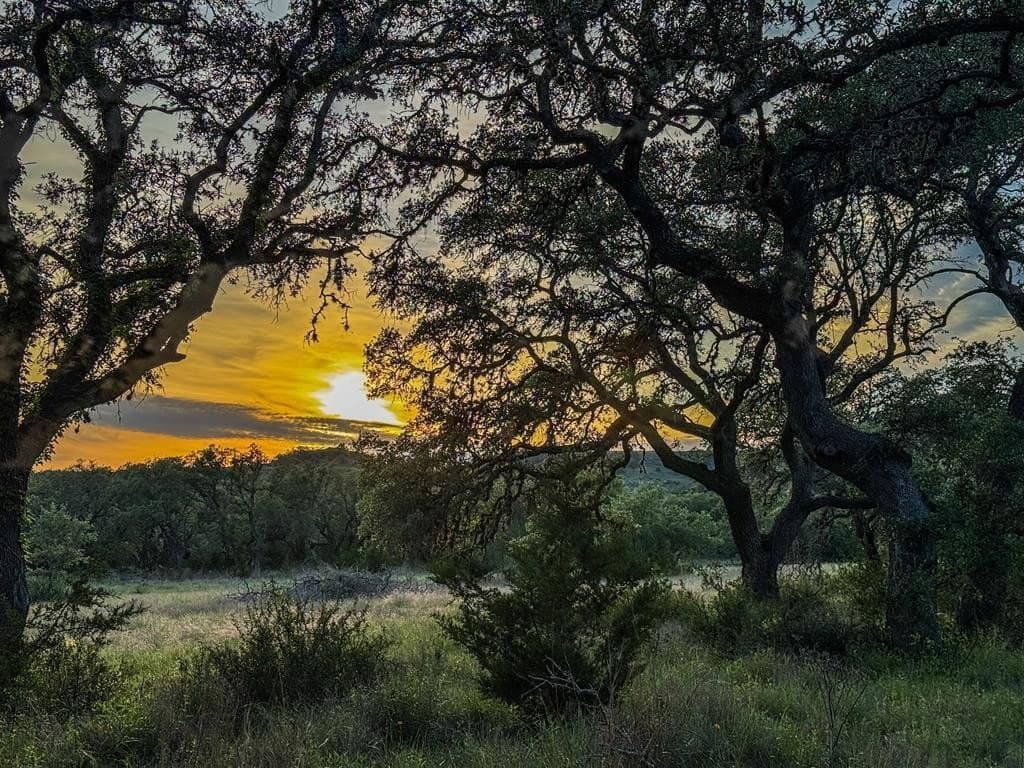 25.39 acres in Blanco County