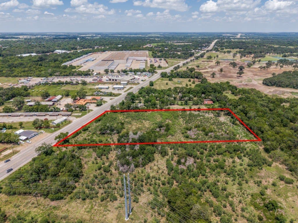 5 acres in Navarro County