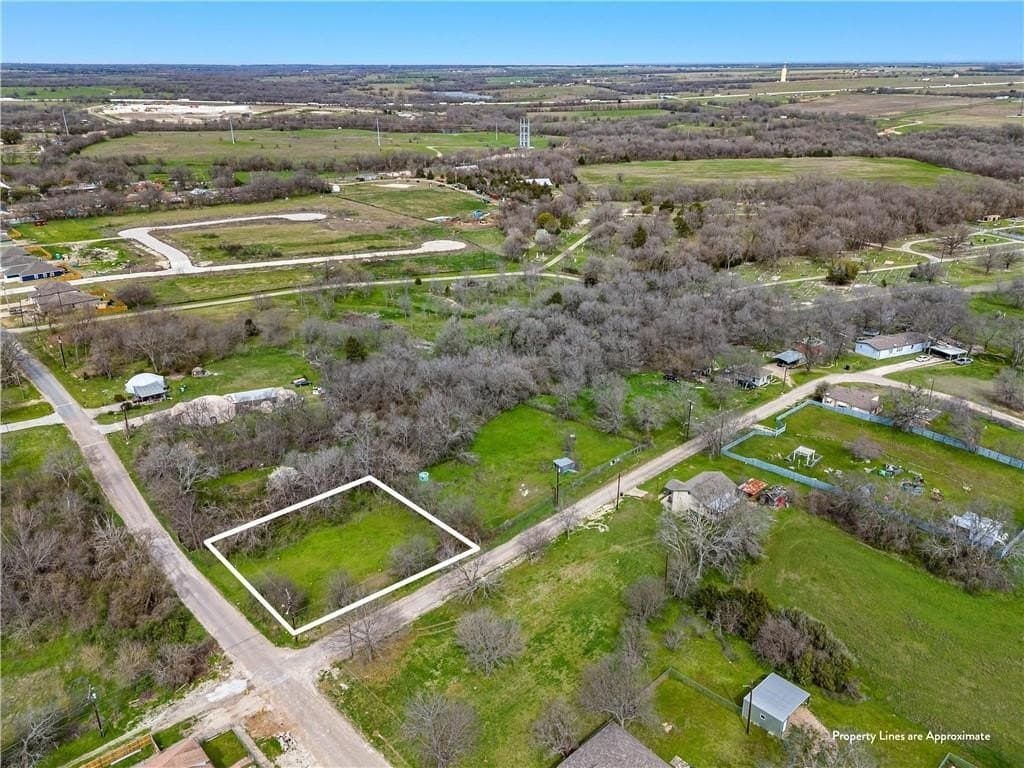 0.5 acres in Ellis County
