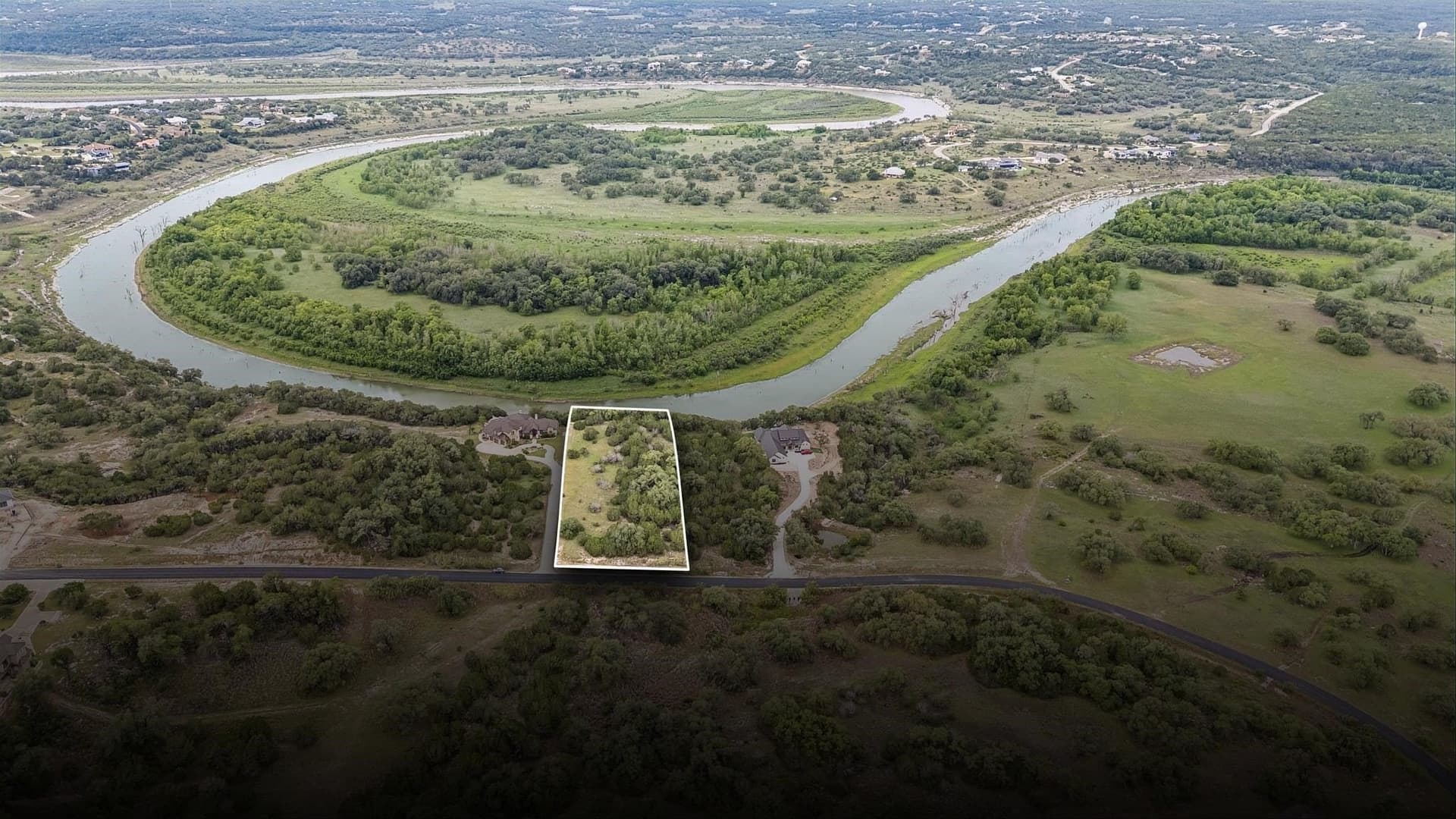1.56 acres in Comal County