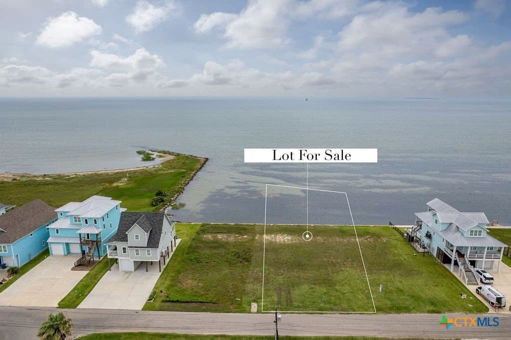 0.22 acres in Calhoun County