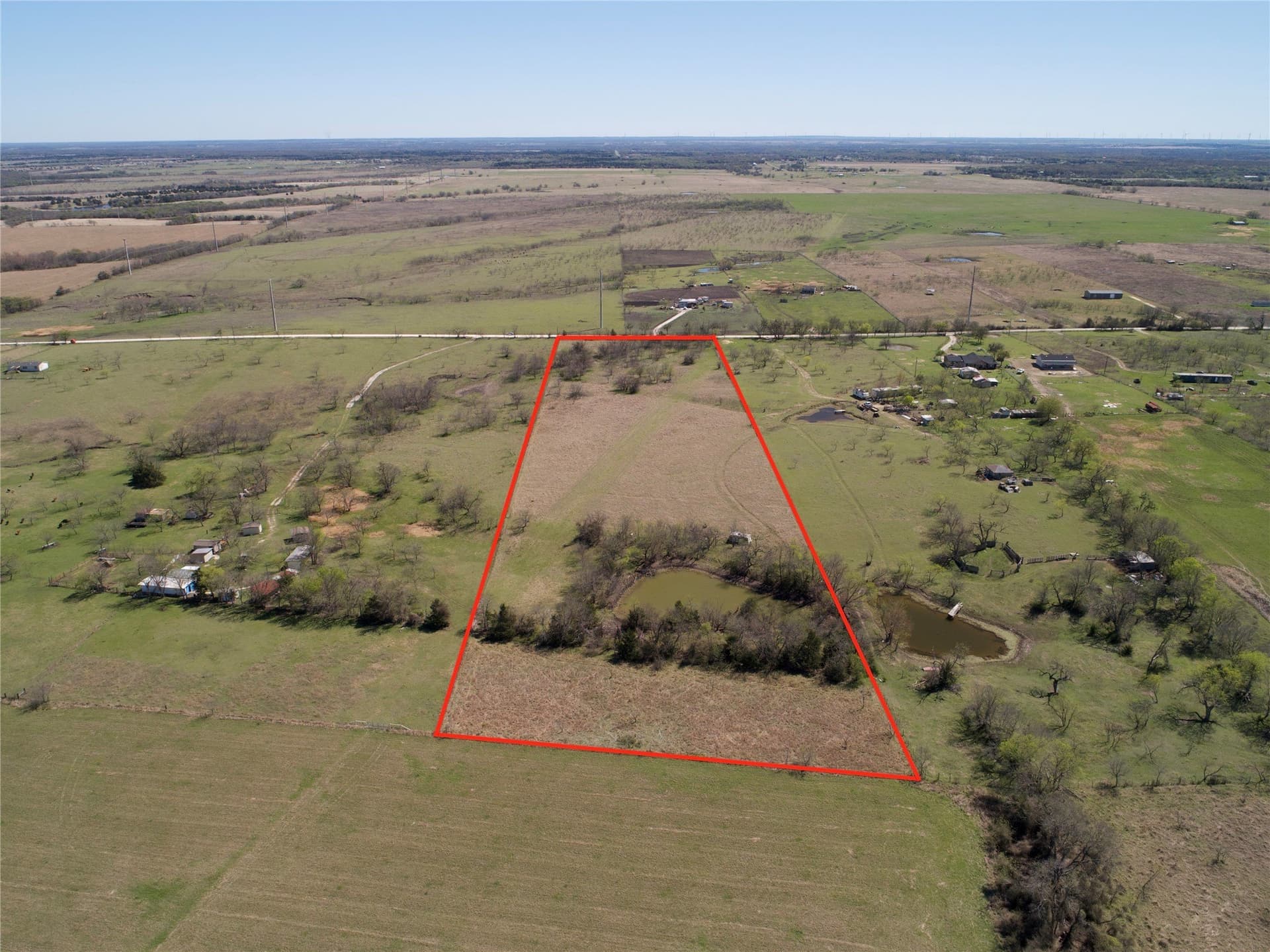 10.02 acres in Navarro County