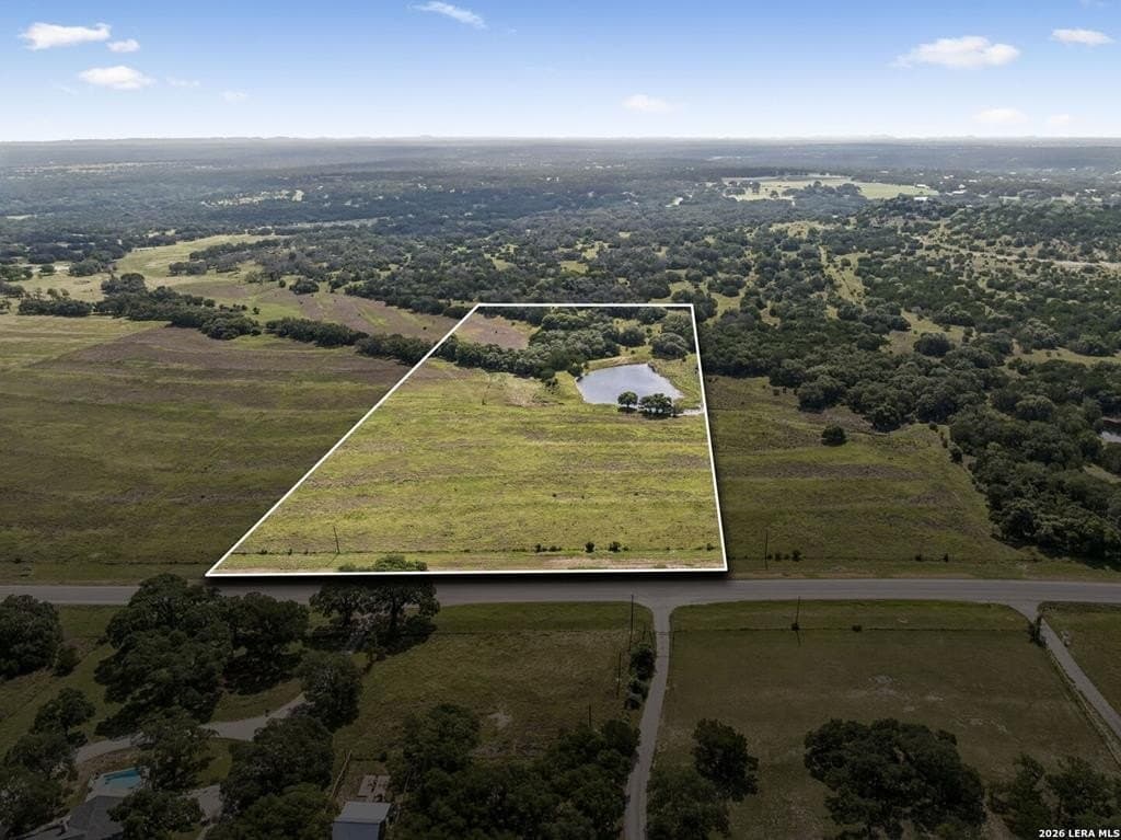 10.03 acres in Kendall County