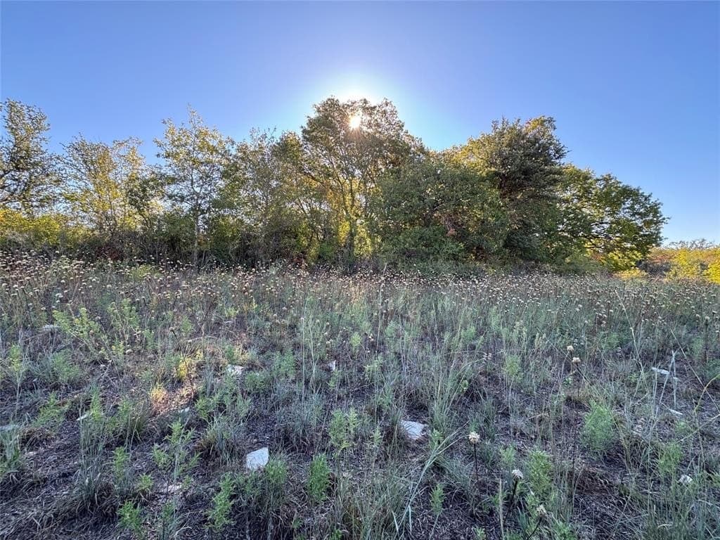 5.88 acres in Comanche County