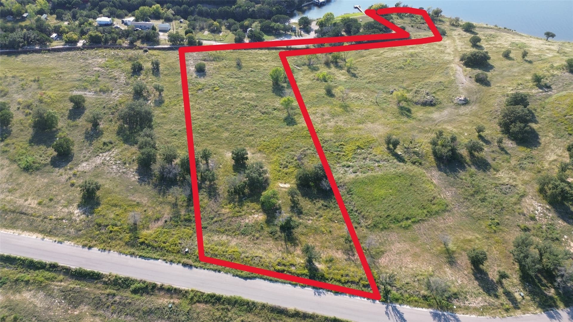 3.97 acres in Hood County