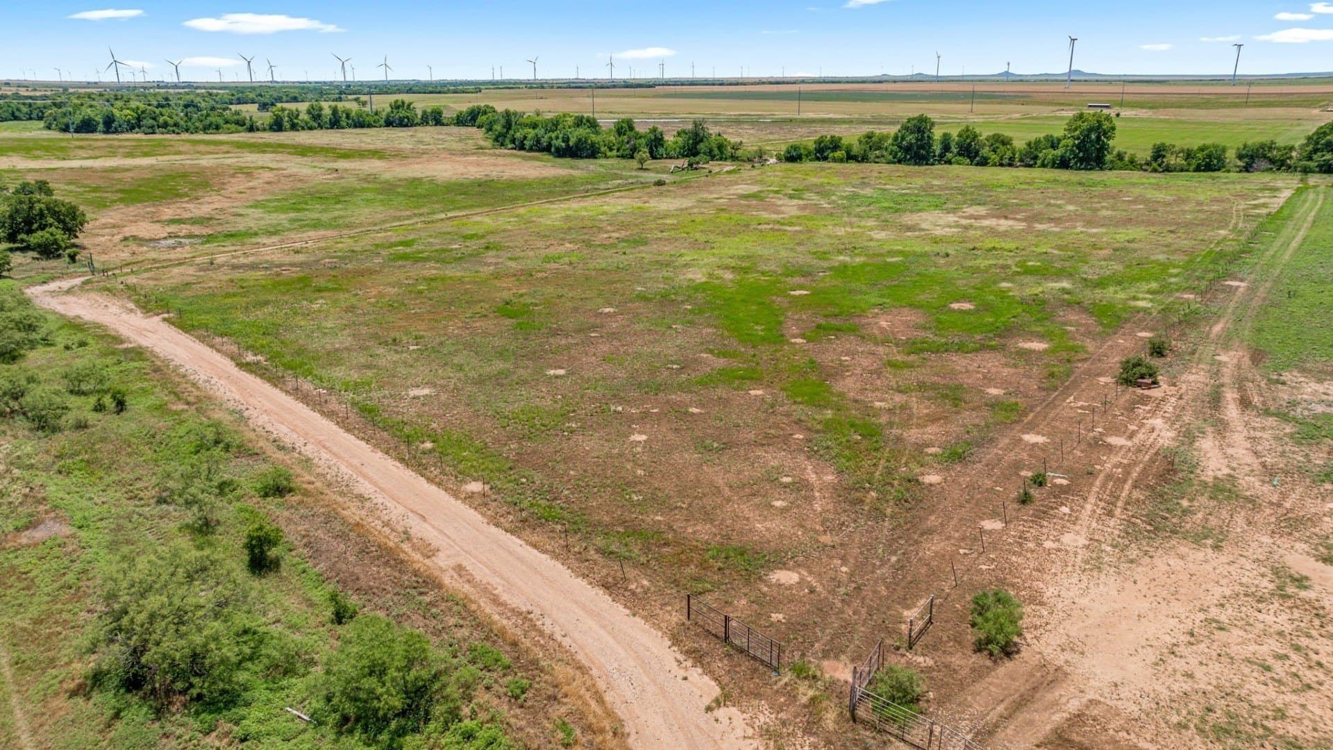 42 acres in Hardeman County