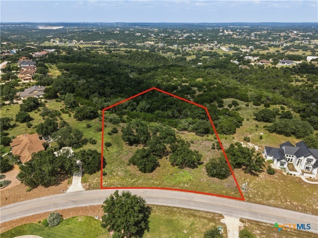 1.86 acres in Comal County