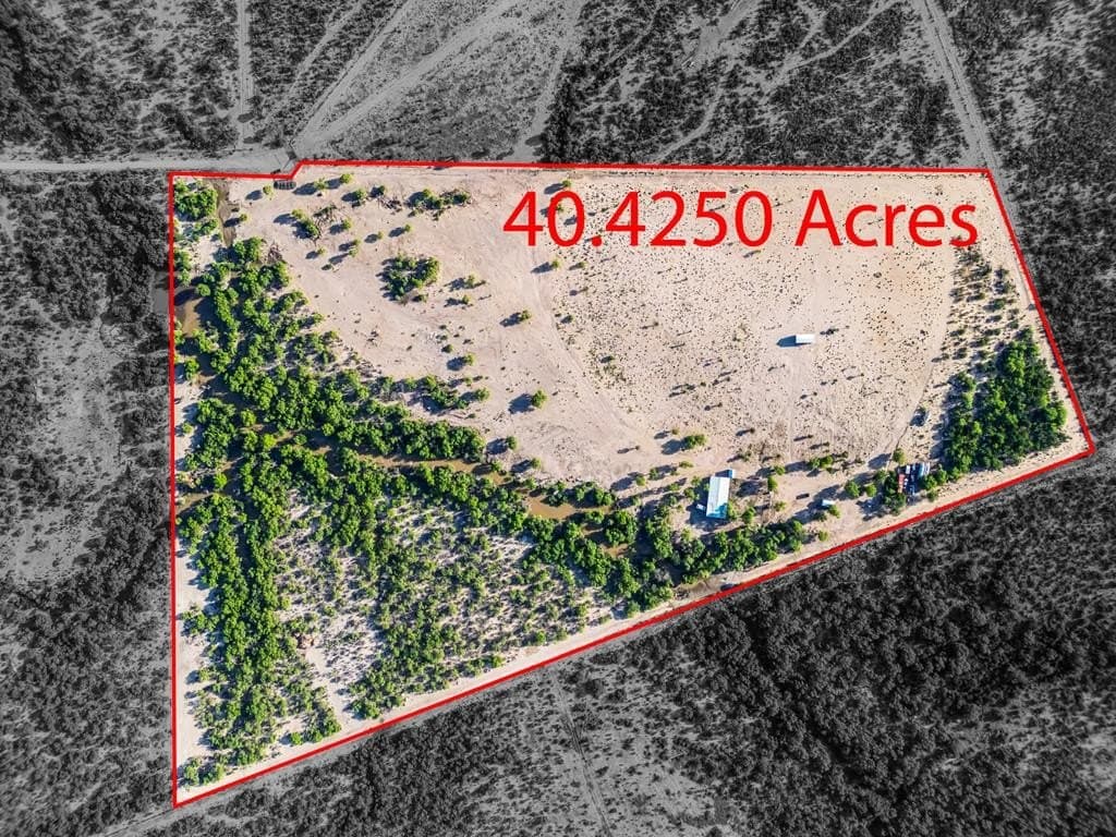 40.42 acres in Maverick County