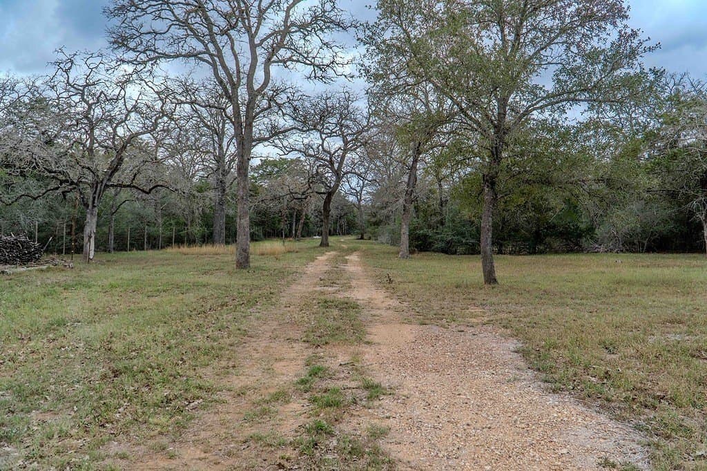 10 acres in Caldwell County