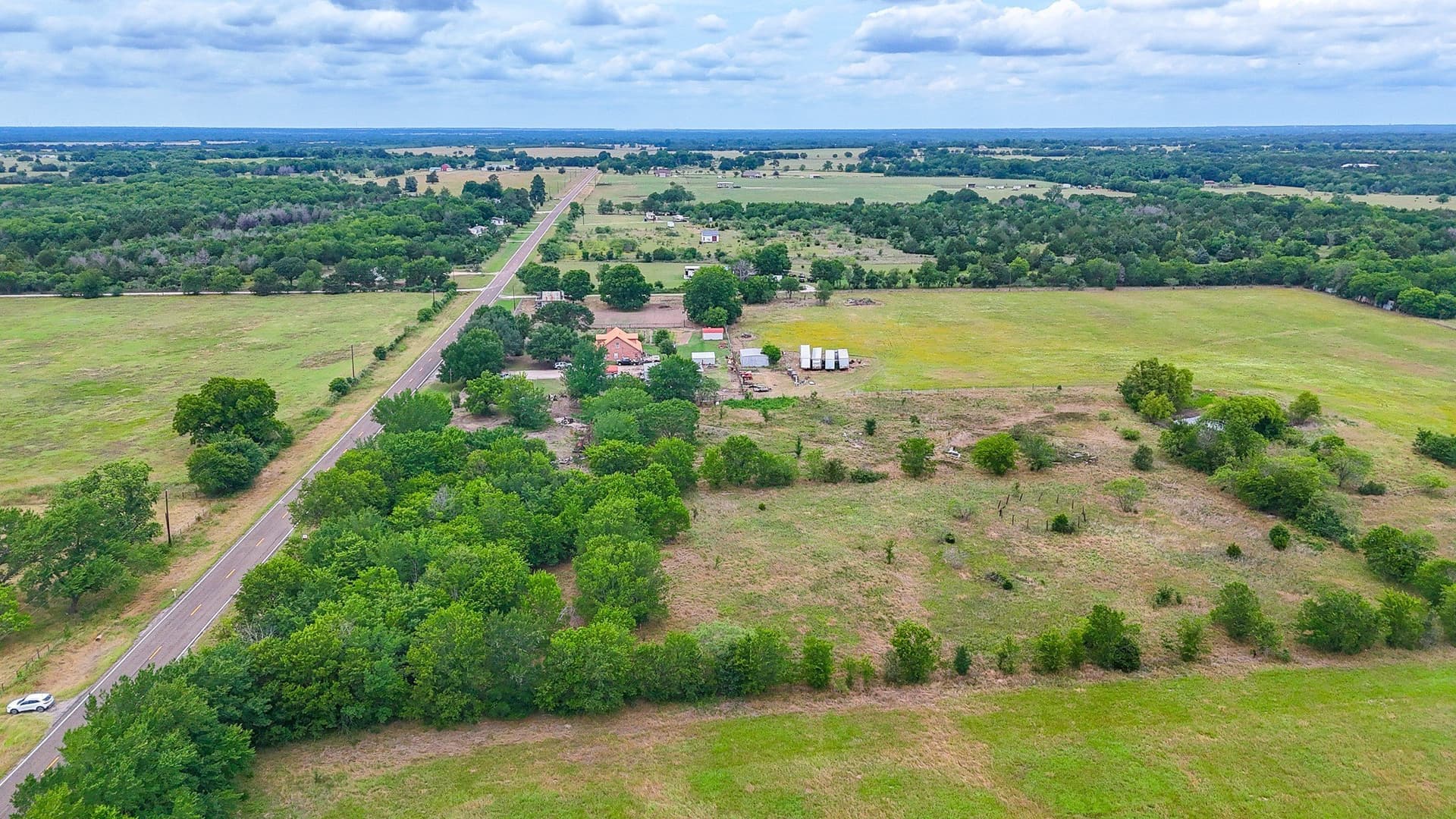5 acres in Navarro County