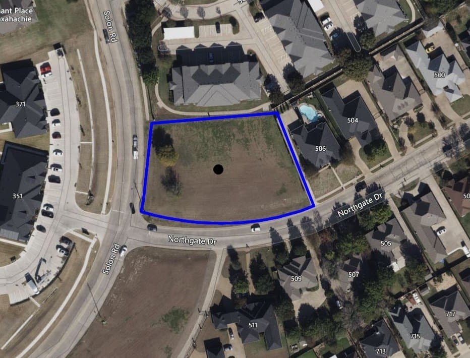 0.87 acres in Ellis County