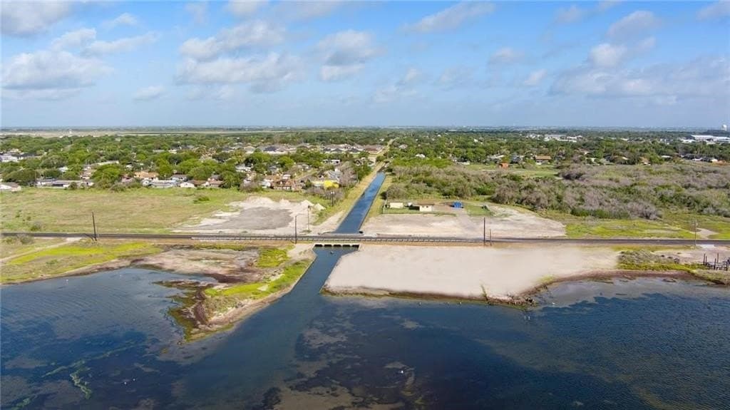 0.81 acres in Nueces County