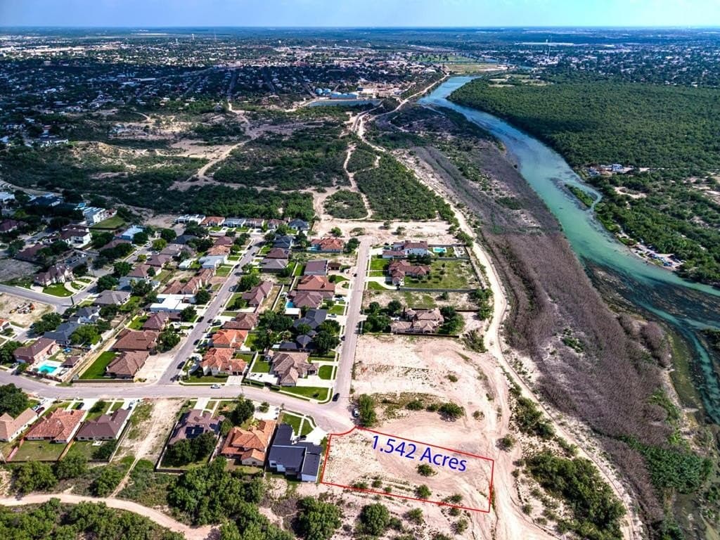 1.54 acres in Maverick County