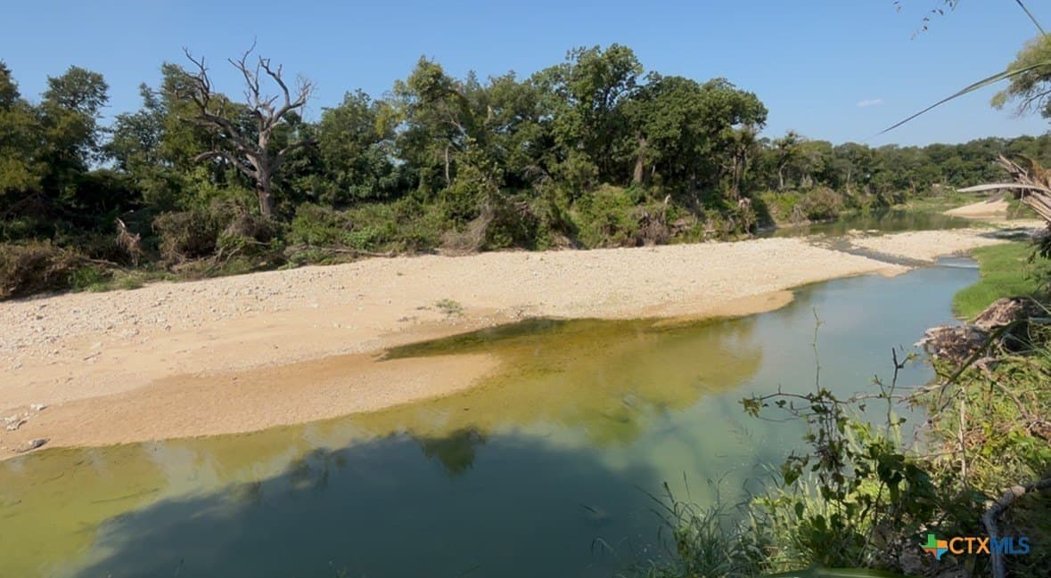 13.97 acres in Lampasas County