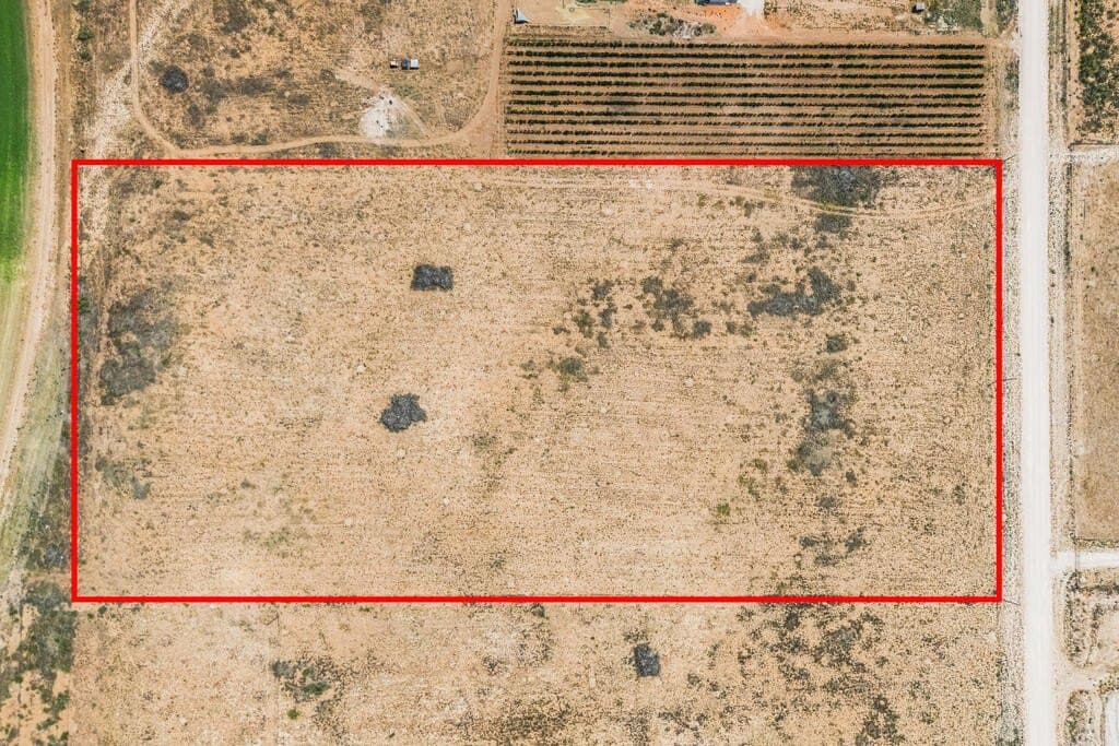 10.28 acres in Gaines County