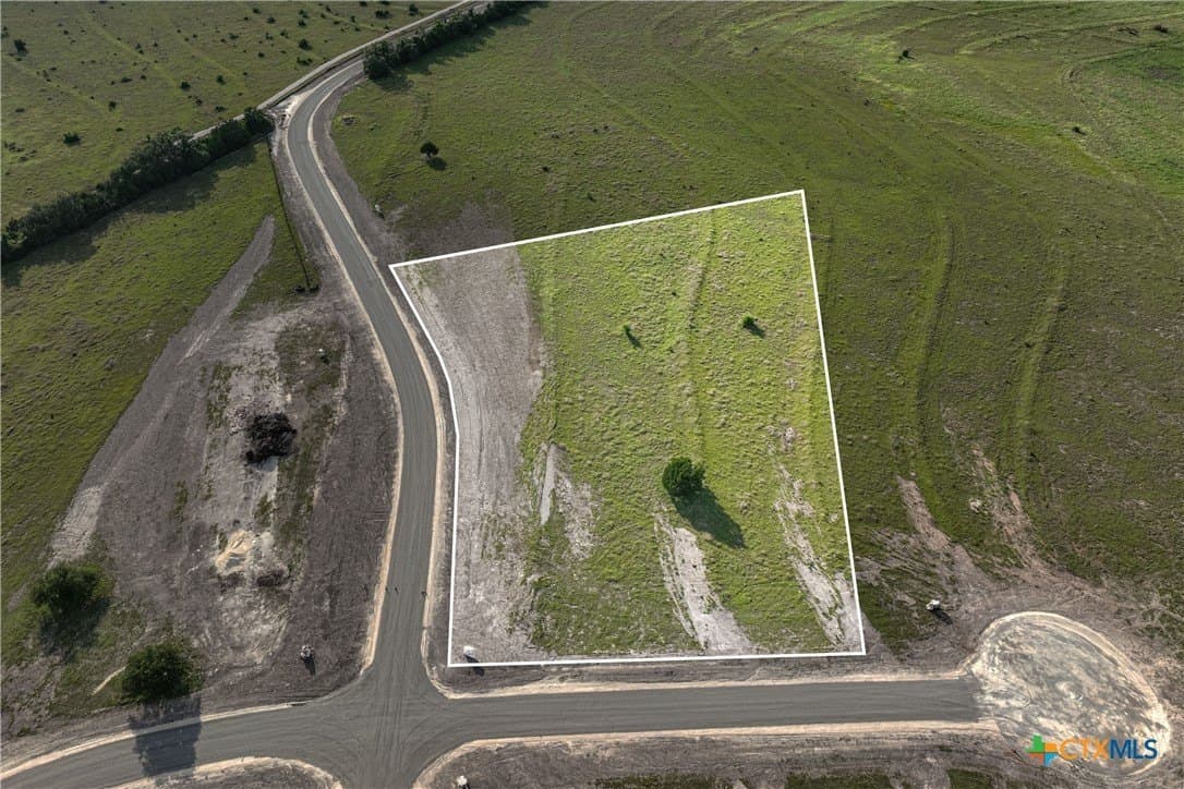 3.01 acres in Burnet County