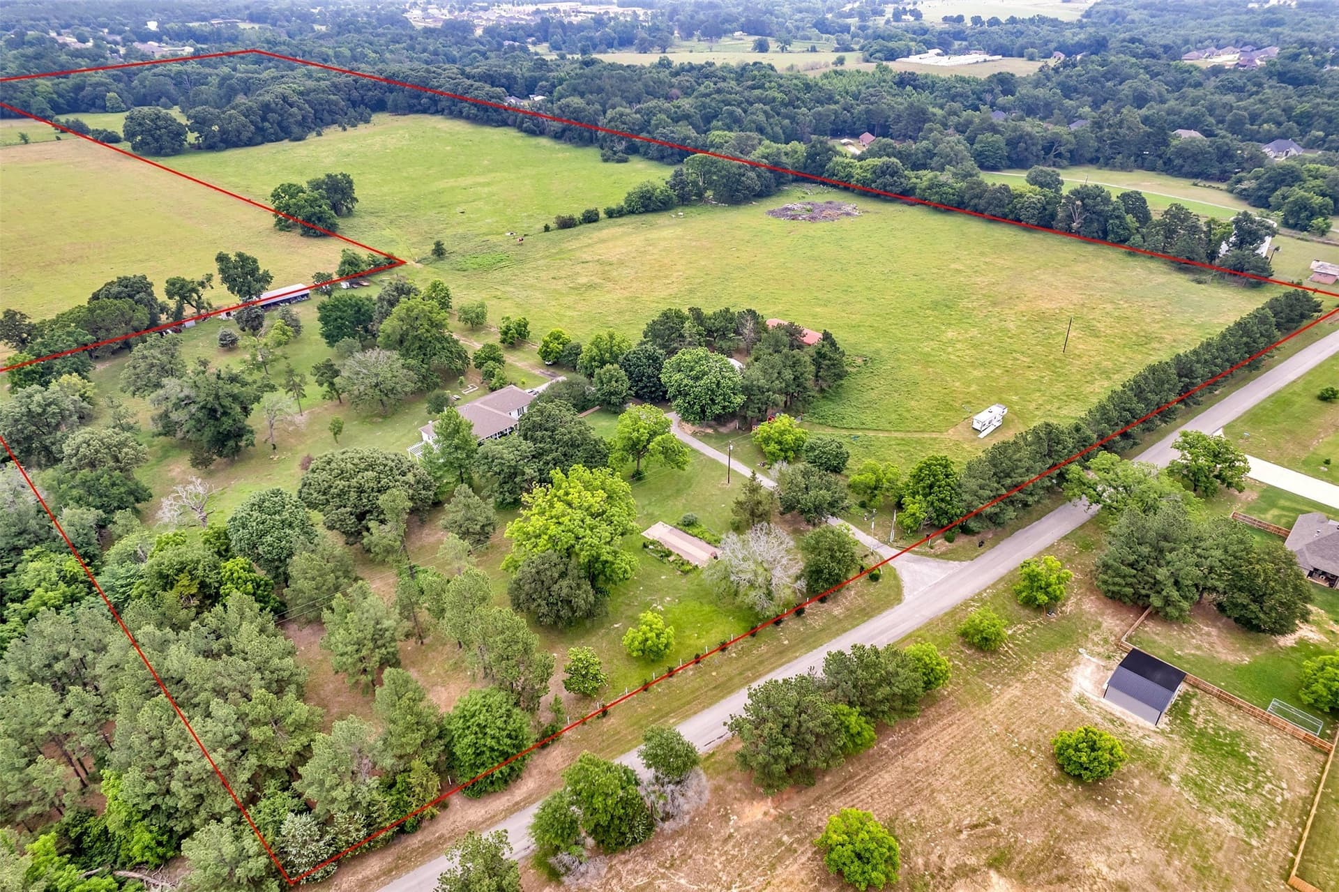 52 acres in Smith County