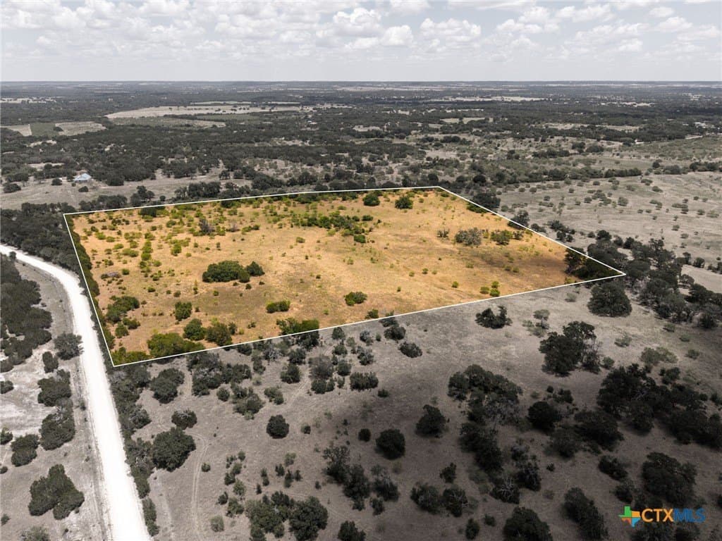 25 acres in Coryell County