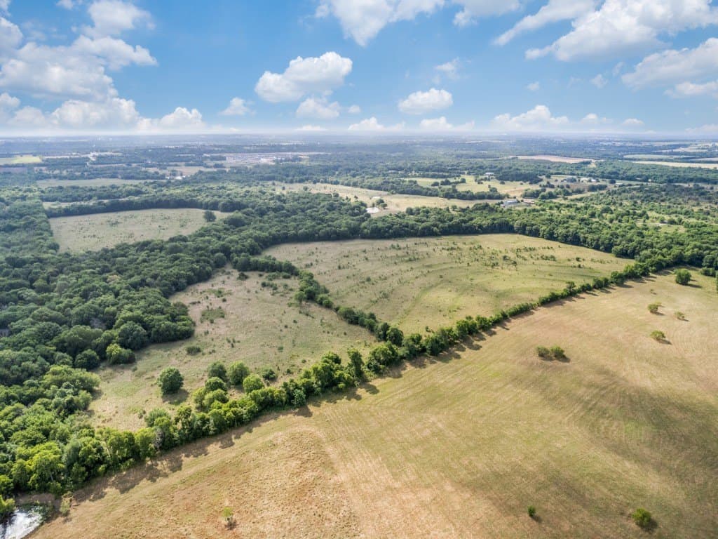 283.99 acres in Grayson County