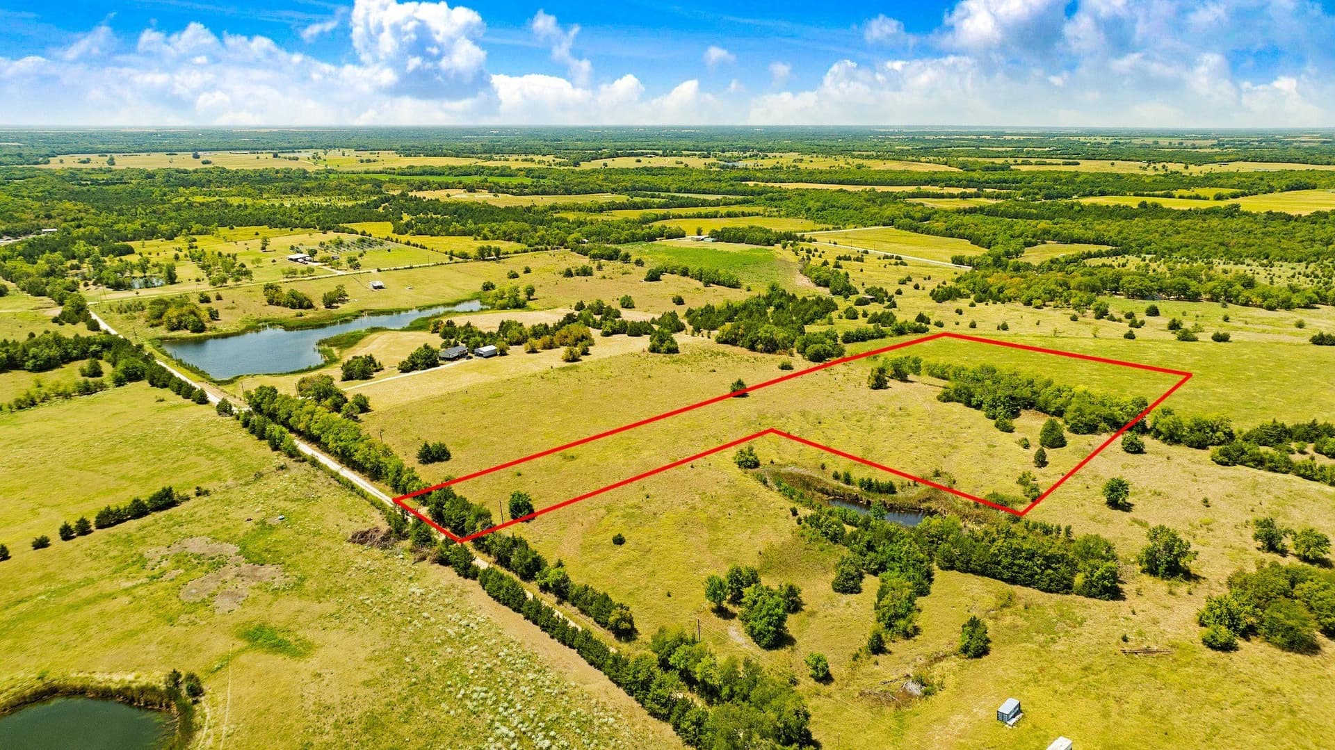 10 acres in Lamar County