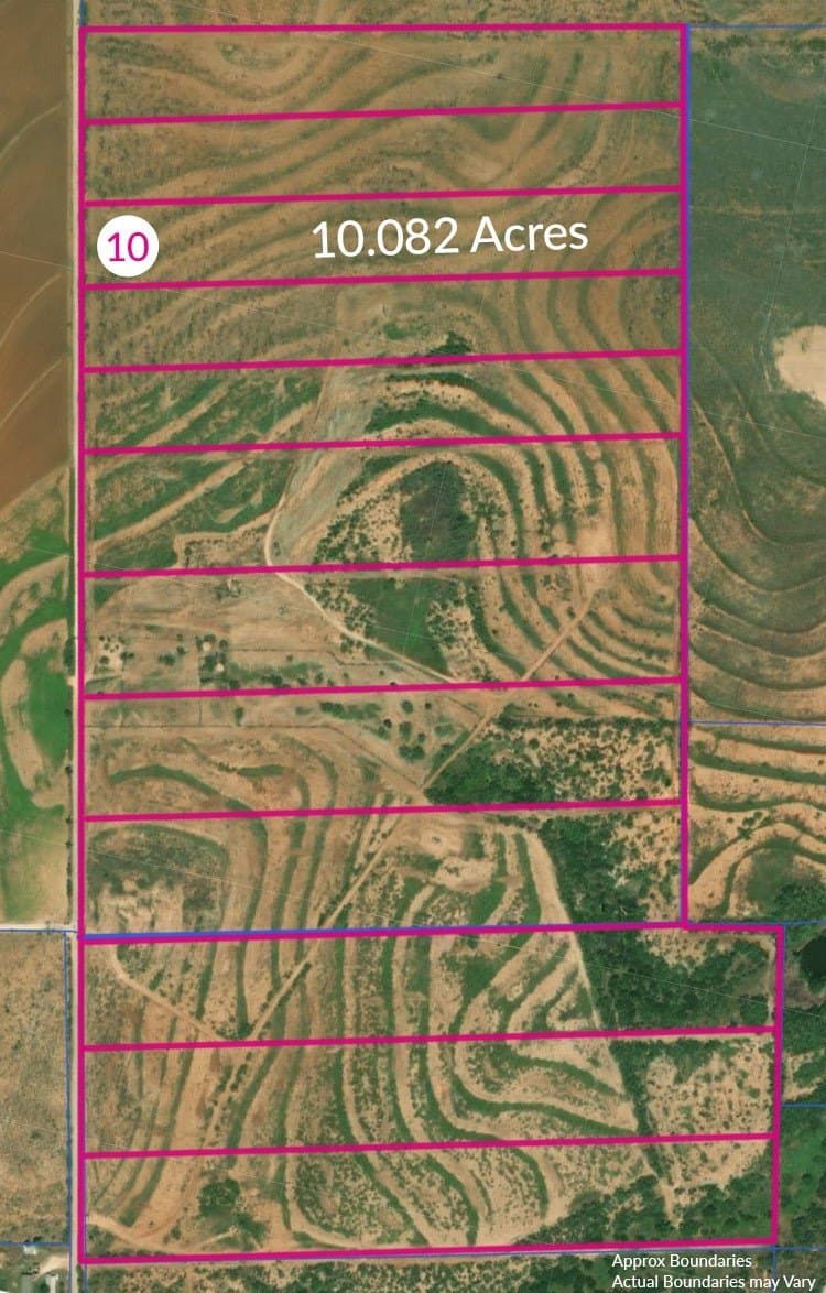 10 acres in Nolan County