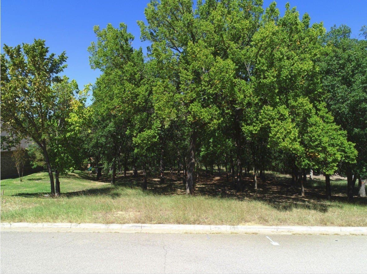 1.09 acres in Parker County