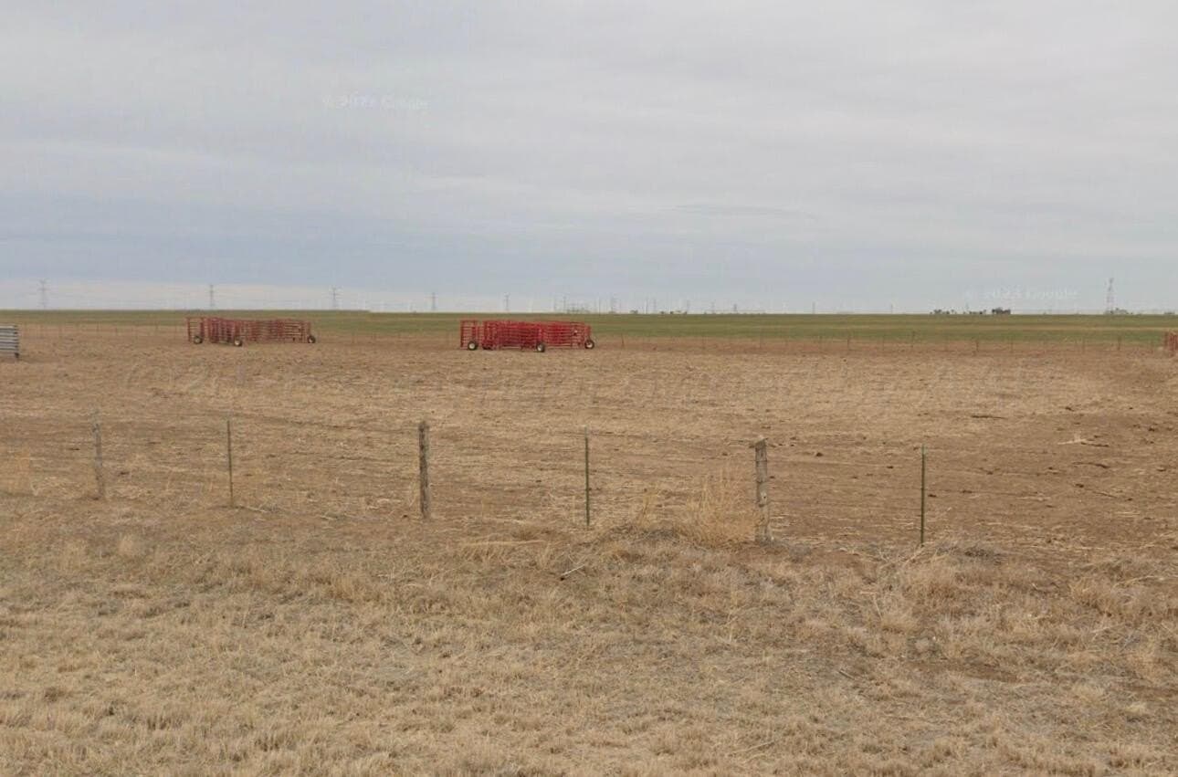 320 acres in Deaf Smith County