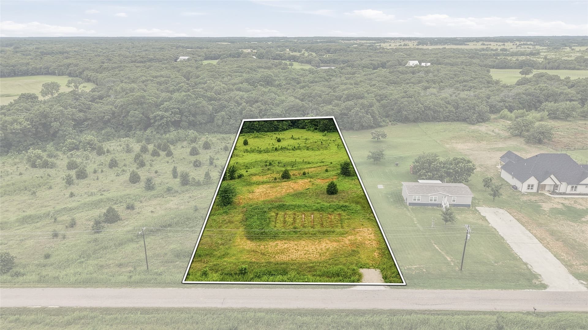 1.57 acres in Grayson County