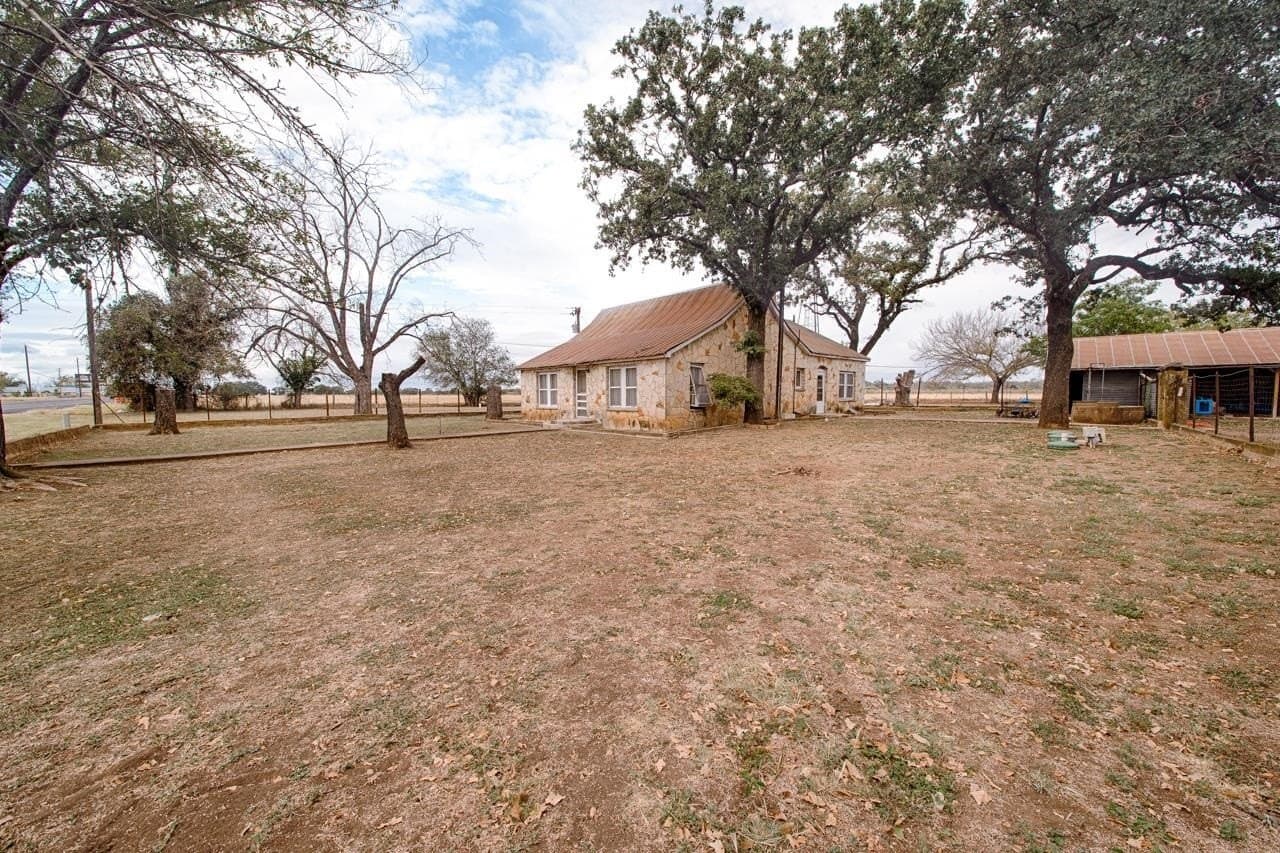10 acres in Kendall County