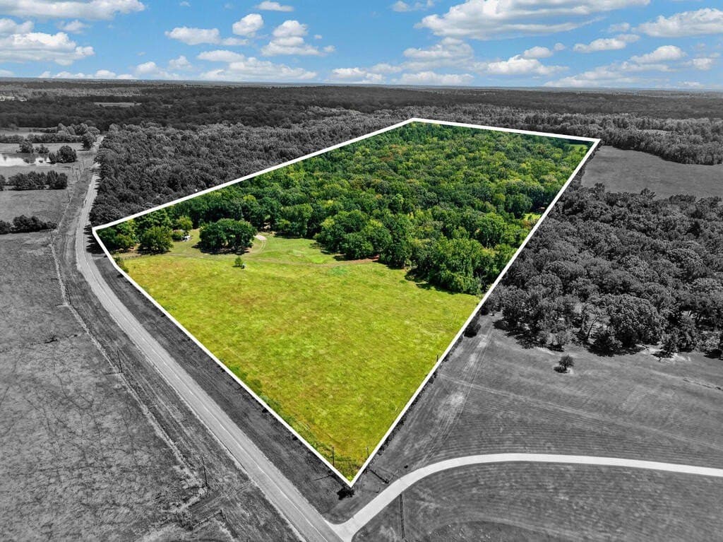 42.6 acres in Texas County