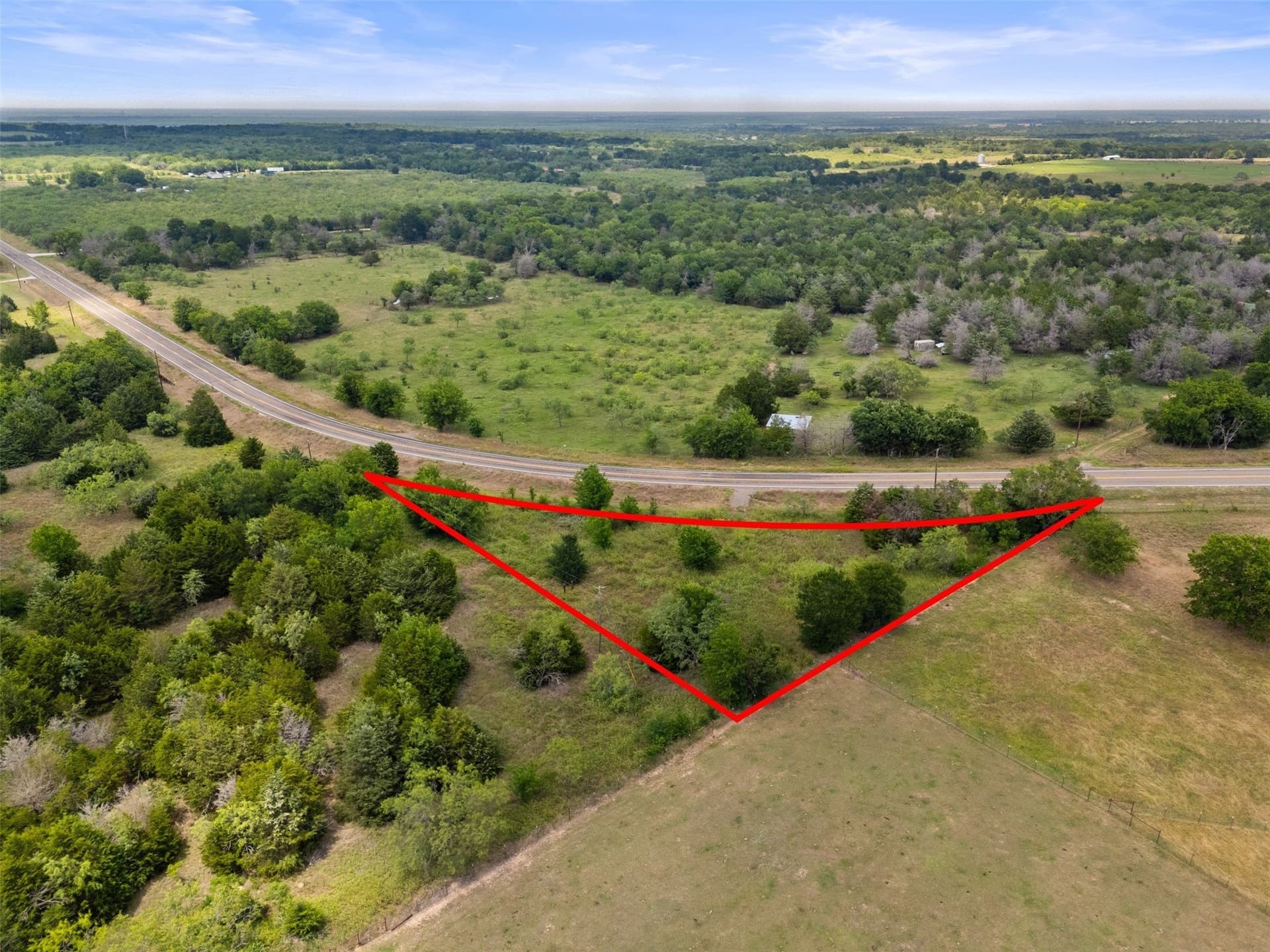 1.06 acres in Navarro County