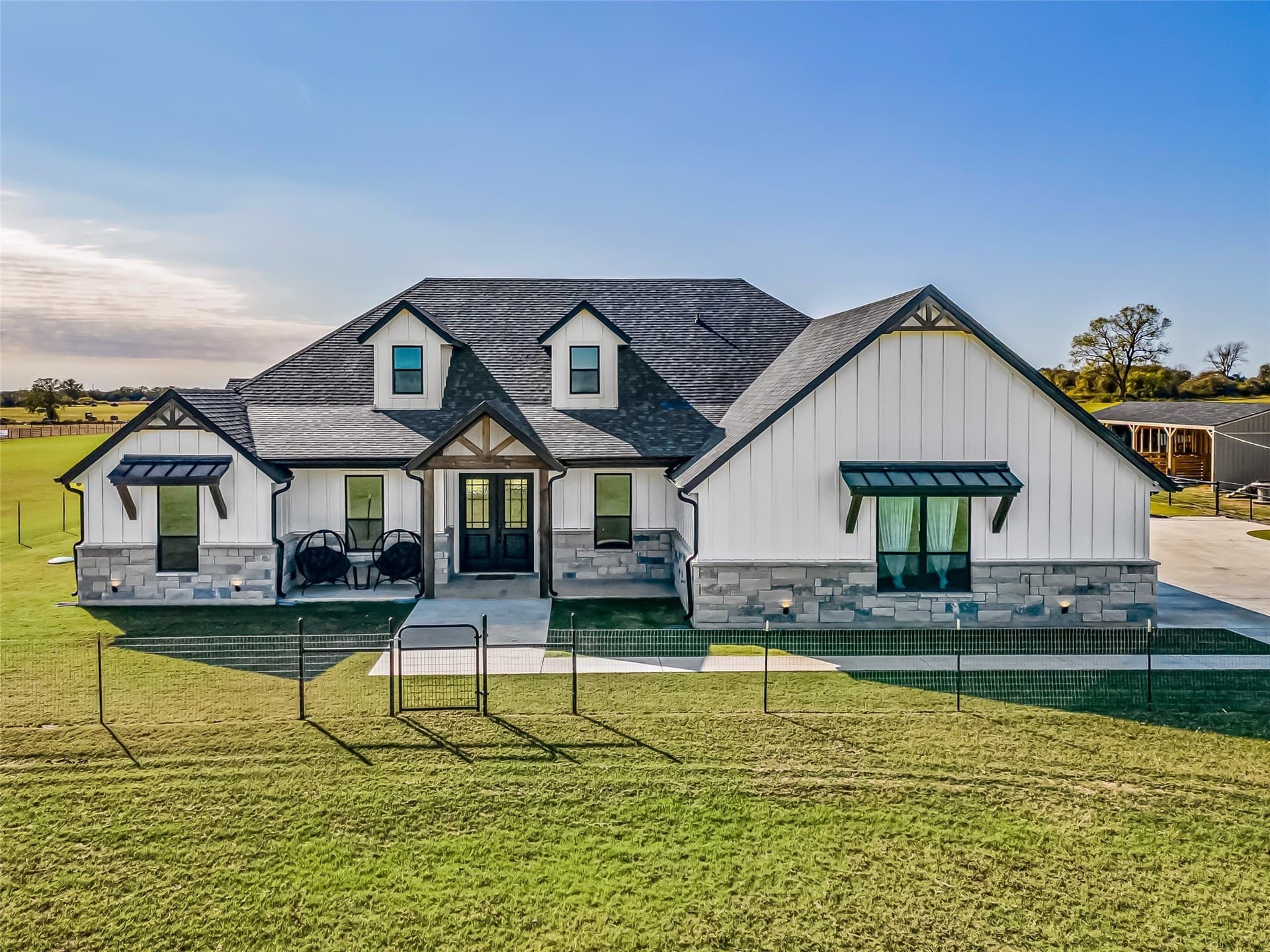 11 acres in Hood County