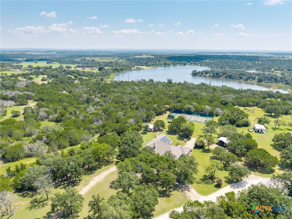 10 acres in Hamilton County