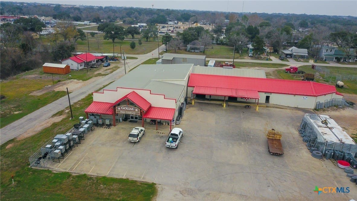 10 acres in Goliad County