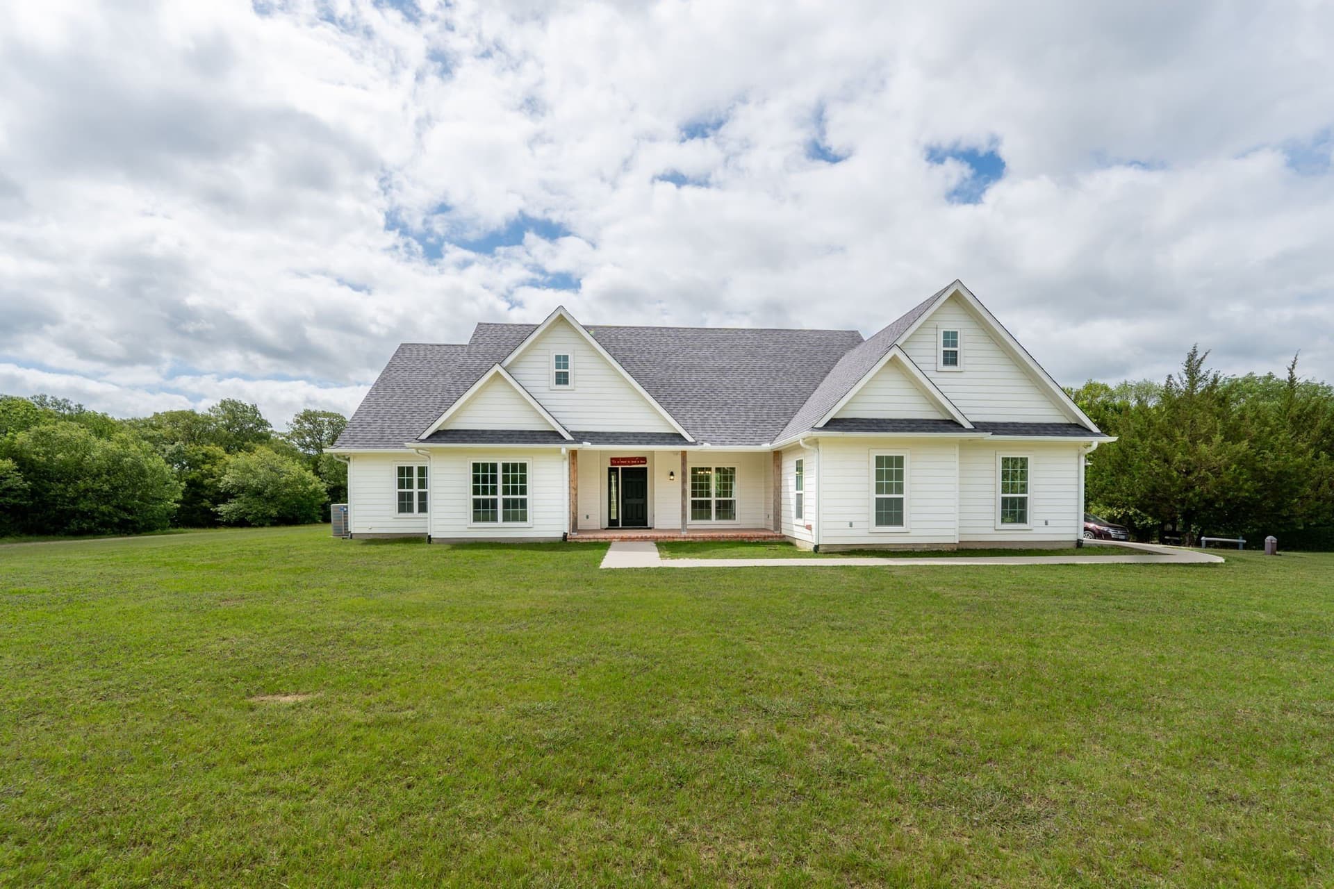10 acres in Grayson County