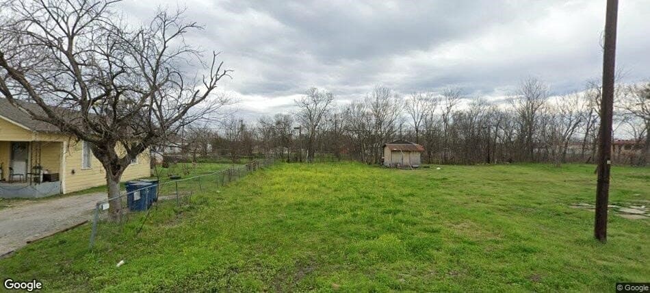 0.13 acres in Navarro County