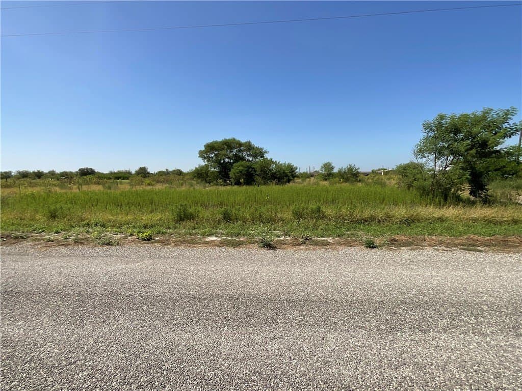 1.66 acres in Jim Wells County