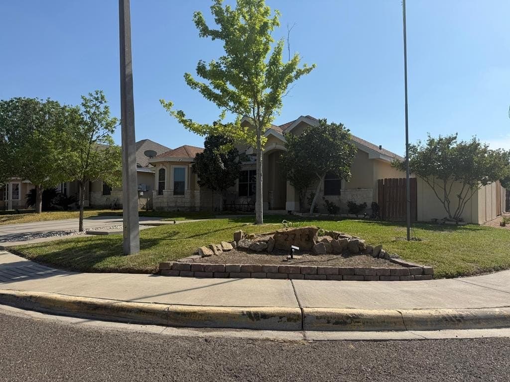 6,329 acres in Maverick County